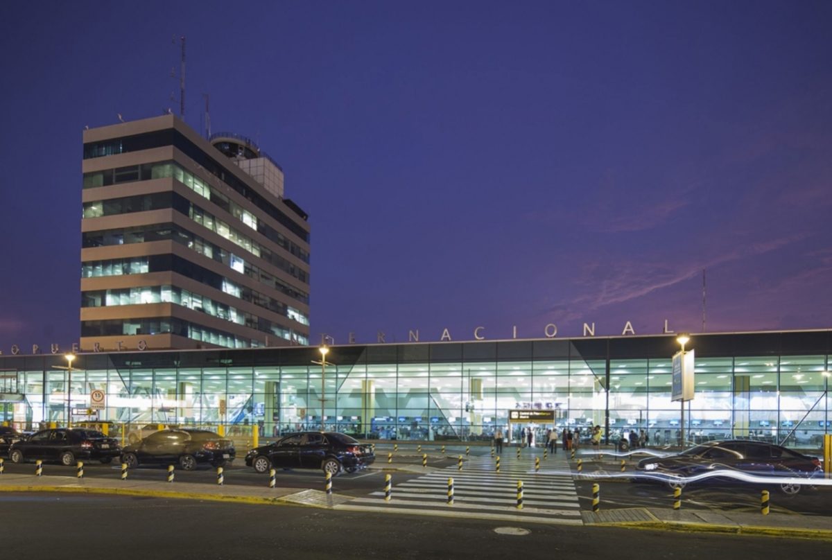 Aeropuerto-Internacional-Jorge-Chavez-1200x808.jpg